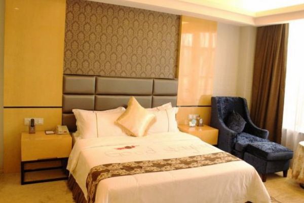 Hotel Anhua Huatian (Yiyang)